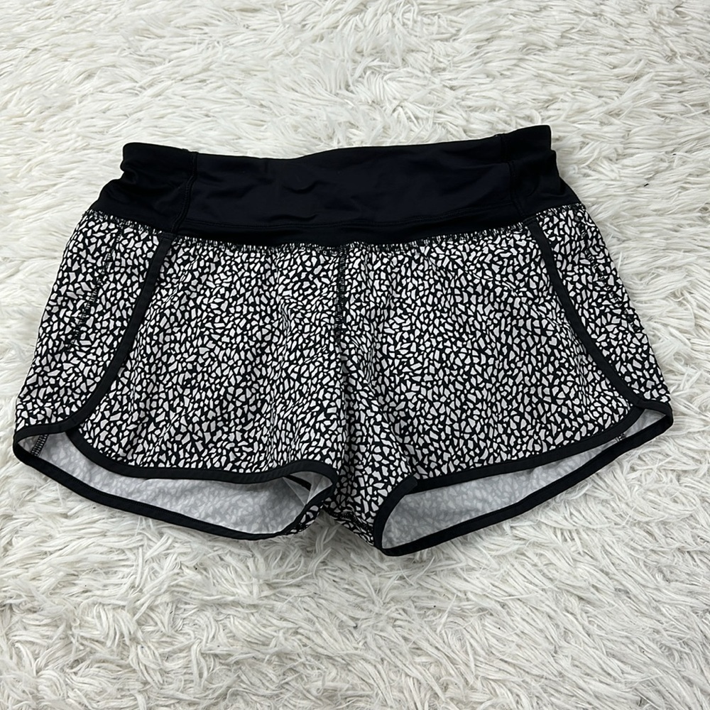 Lululemon Run Times Short (4") Miss Mosaic Black / Black